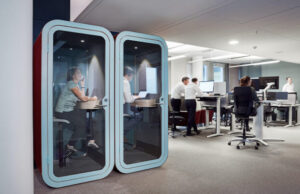 Nên Lựa Chọn Phone Booth Đơn Di Động Hay Cố Định Cho Văn Phòng? phone booth đơn